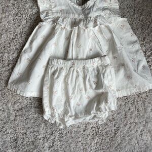 NWOT H&M White Floral Baby Dress and Bloomers Set